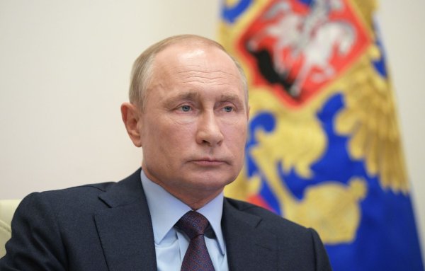 蚂蚁策略 中俄高层互通电话, 重点商讨中东局势