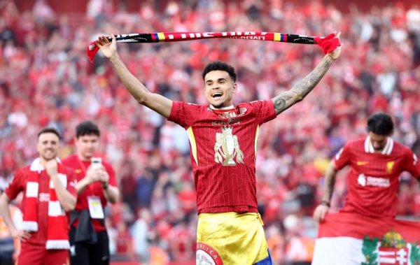 大福证券 世体：尼科转会谈判受阻，巴萨再次把目光投向迪亚斯