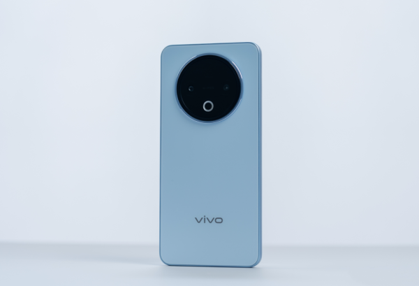 互盈策略 vivo新机突然官宣：2亿像素主摄+7000mAh电池，11月10日见